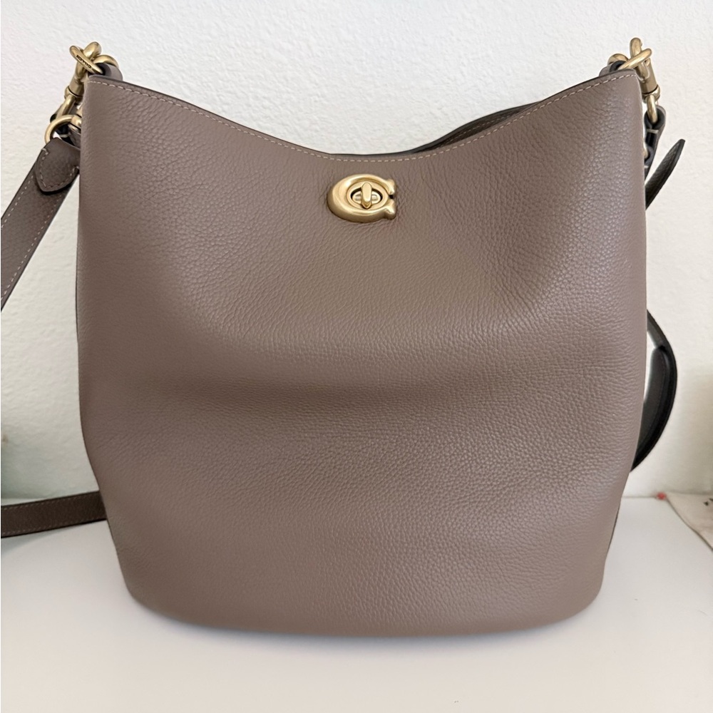 Coach Willow Soft Bucket Bag